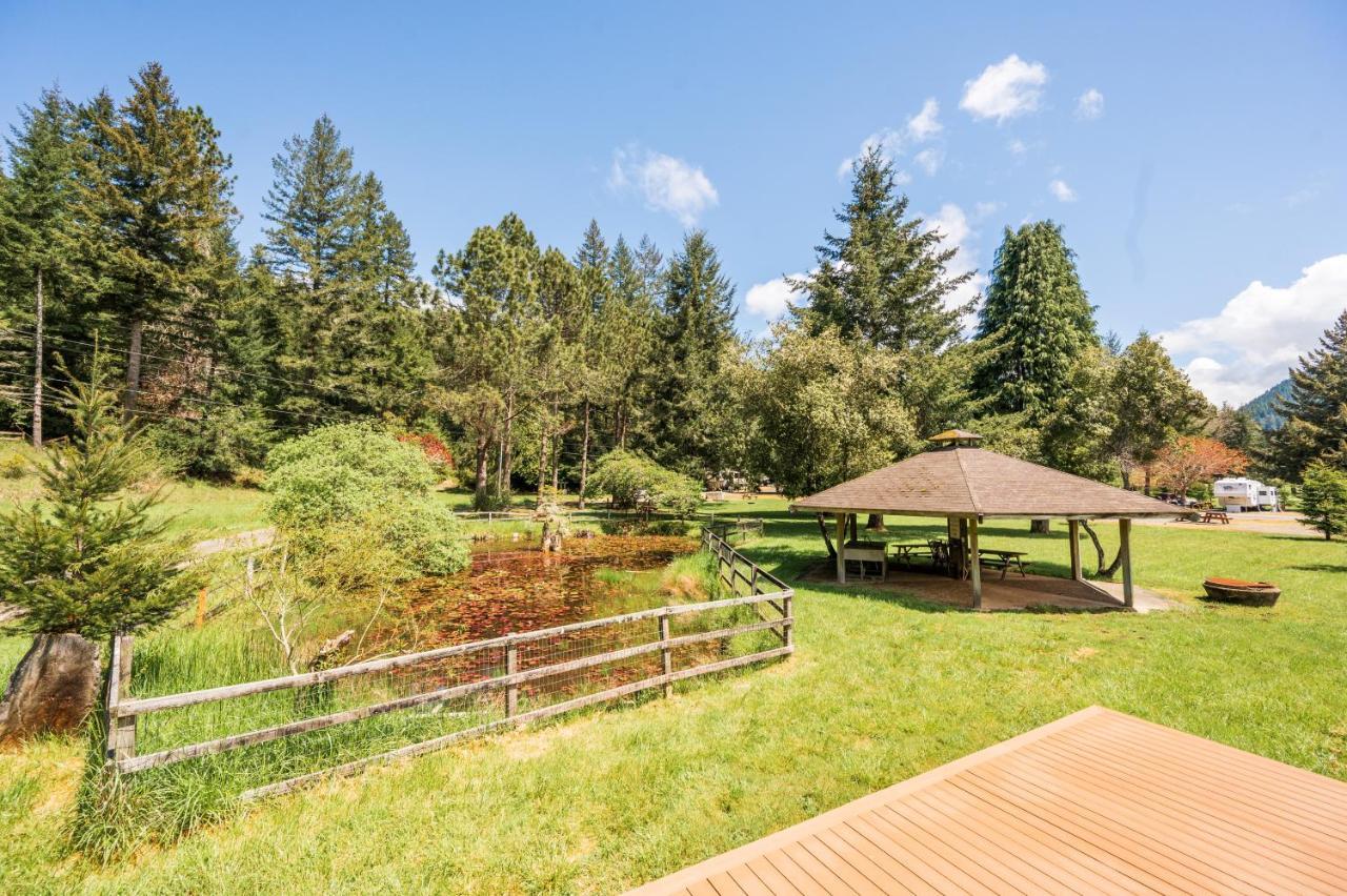 Redwood Meadows Rv Resort Crescent City Luaran gambar
